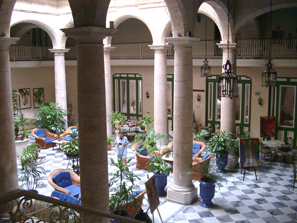 Hotel Florida Courtyard