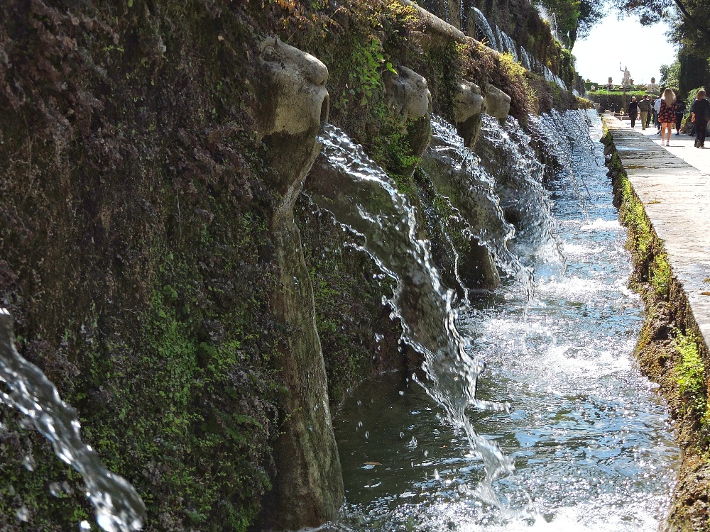  Villa d'Este Gardens 