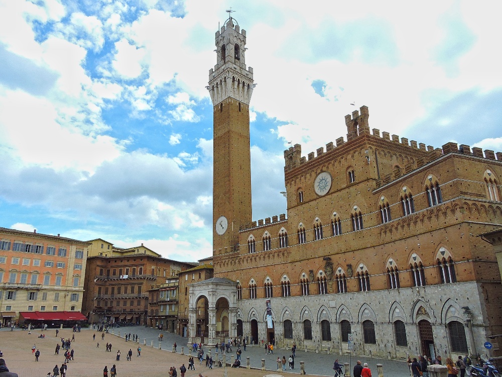  Palazzo Pubblico and Torre del Mangia 